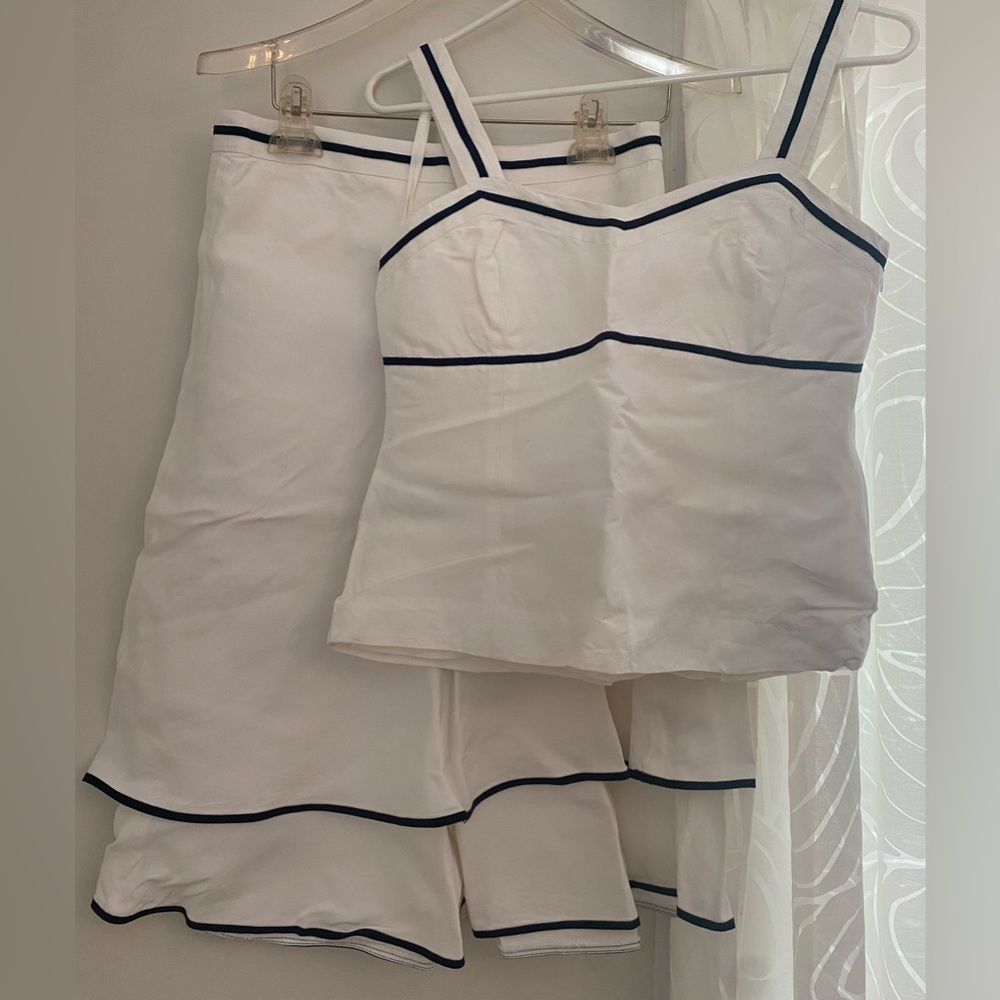 Anne Taylor Loft - 2 Piece Matching Set ( Top & Skirt )